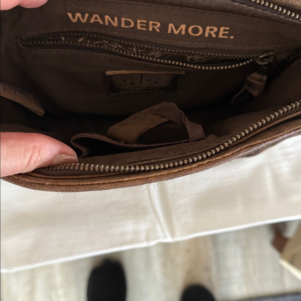 STS Crossbody purse with concealed carry inside - Picture 4 of 5